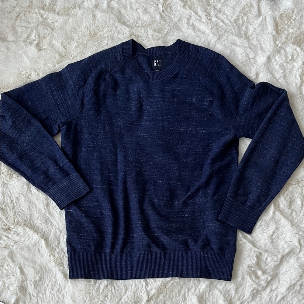GAP Men's Deep Blue Crewneck Sweater